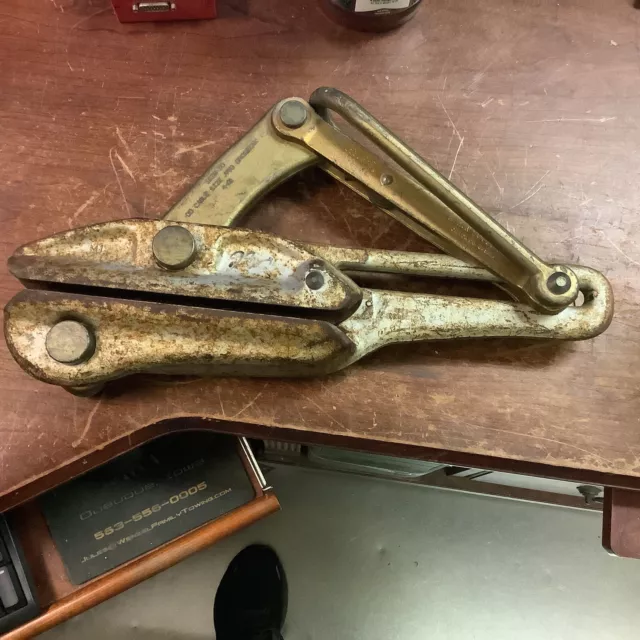 Klein Tools 1628-30 Chicago Grip for Large Diameter Conductors 20k Lb Load.