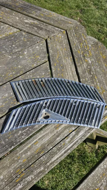 W123 C123 Mercedes Air Intake Cowl Grille Set CHROME Used 230 240 300 CE D TD TE