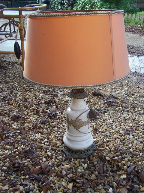Charmante Lampe à Pétrole Vintage avec Abat-Jour en Verre Nid d'Abeille⭐ - Vendu