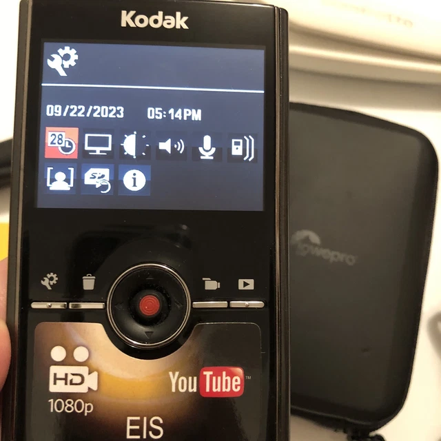 Kodak Zi8 High Definition Pocket Digital Video Camera with SD/ SDHC Slot 16GB