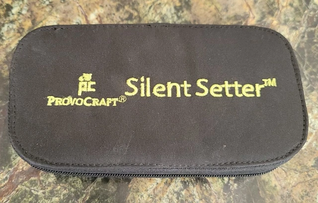 Juego de herramientas de ojales para álbum de recortes Provo Craft Silent Setter de 8 piezas con estuche con cremallera