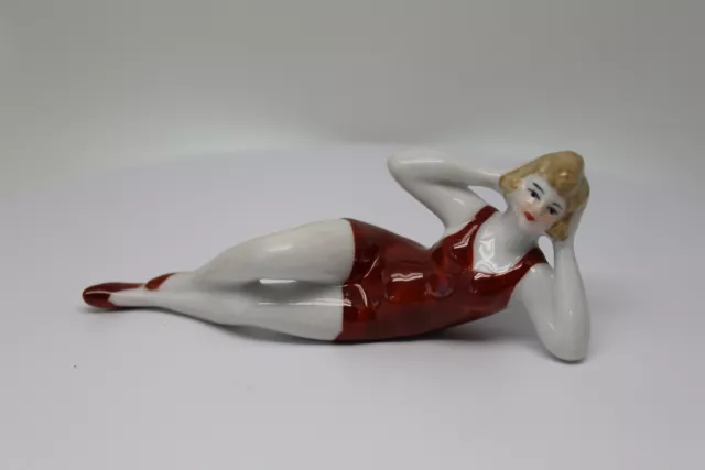 Figurine Baigneuse Pin-up Sexy Style Art Deco-allemand Style Art Nouveau Porcela