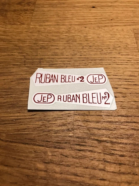 Canot JEP ruban bleu n°2, complet avec - Auktionen & Preisarchiv