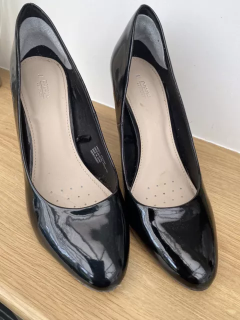 Matalan black hotsell court shoes