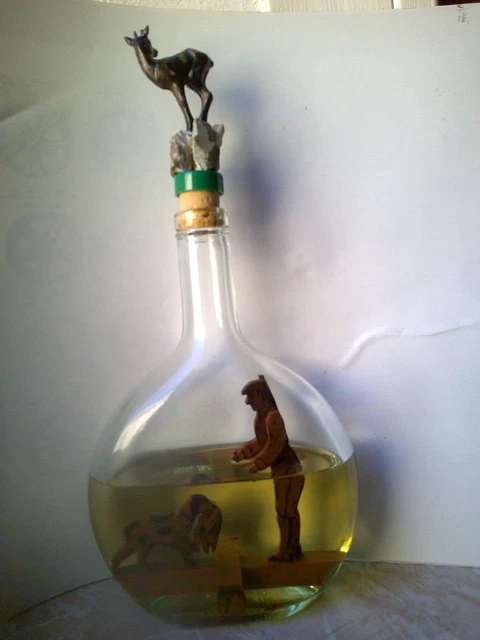 BOUTEILLE ANCIENNE DE calvados / l'écusson des années 50 EUR 80,00