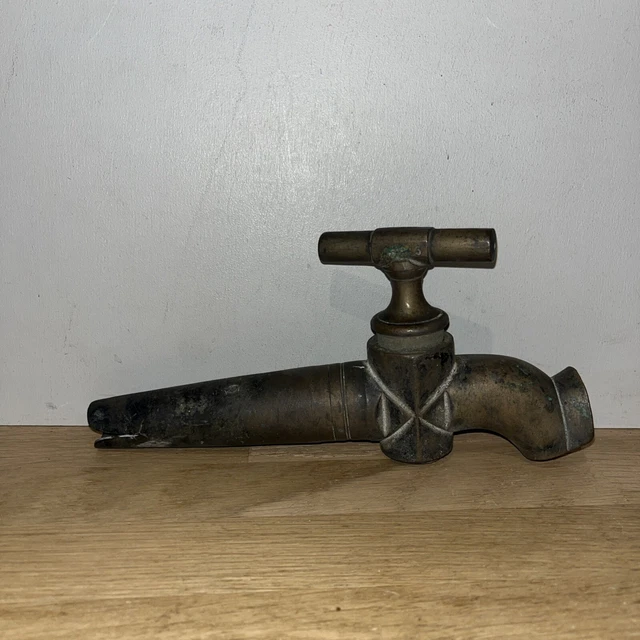 ANCIEN ROBINET BRONZE XIXème fût,tonneau ,vin, fontaine, jardin