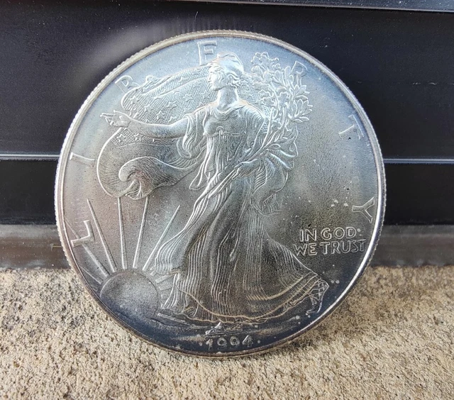1994 Silver American Eagle Dollar 1 Oz .999 Fine Silver One Dollar    B1