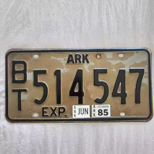 Vintage Arkansas ARK License Plate June 1985 tags brown black