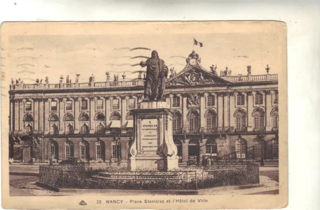 54 - cpa - NANCY - Place Stanislas et l'Hôtel de Ville ( i 527)