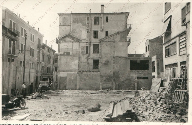 TREVISO Demolizione edificio Impresa edile De Martini Alessio Fotografia