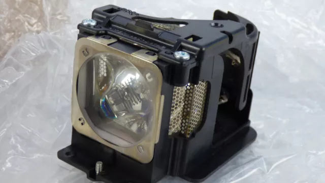 Projector Lamp Philips POA-LMP115 Housing for SANYO LP-XU88/LP-XU88W PLC-XU75