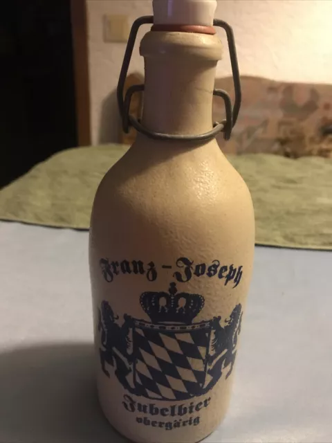 0,5 Ltr. Bügelflasche Franz Joseph Jubelbier obergärig Bier-Flasche Steingut