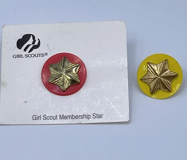 VINTAGE GIRL SCOUT Membership Star Brownie Level Hat Lapel Pin RED AND