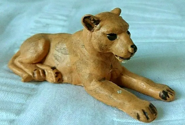 Britains Plastic Lioness Zoo Safari Animal  1973 Vintage Figure