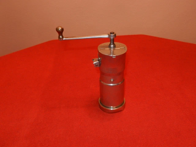 Antike PeDe Dienes  D.R.P   D.R.G.M. Kaffeemühle  um 1920