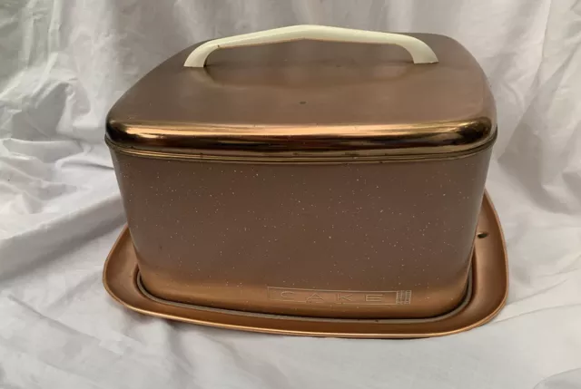 https://www.picclickimg.com/8nsAAOSw0~1ks2BE/Vintage-Lincoln-Beautyware-Cake-Carrier-Holder-Copper-Tone.webp
