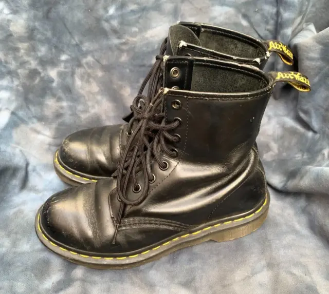 Vintage Dr Doc Martens Black Leather Boots 8 eye Womens US 6 UK4 mod punk goth