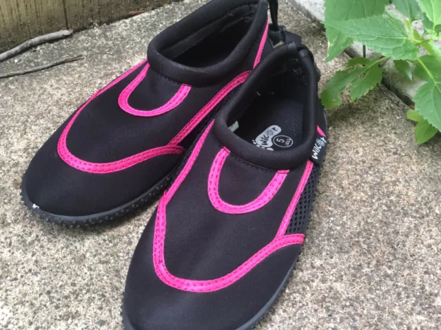 Water shoes, great for kayaking or any water sports. Size Women 5. 