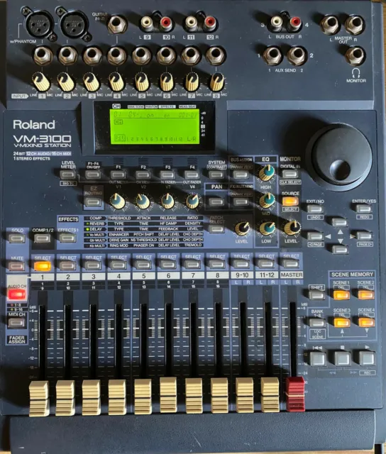 Table de mixage ROLAND VM-3100 - très bon état (avec câble d'alimentation)