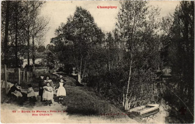 CPA CHAMPIGNY-sur-MARNE Bords de Marne - Pres du Moulin (1352023)