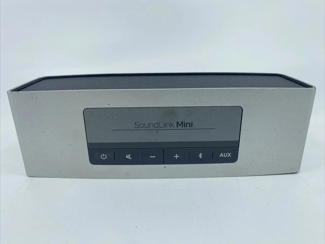 Bose Soundlink Mini Bluetooth Speaker - Silver  For Parts or Repair - No Power