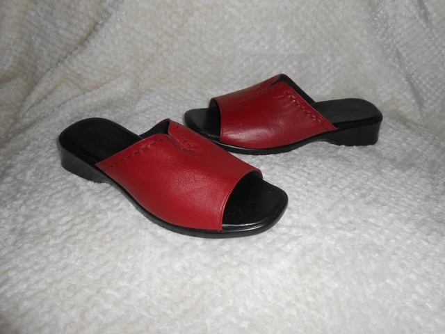 Munro American Sandals Womens 9 W Slide Low Wedge Slip On Red Leather Open Toe
