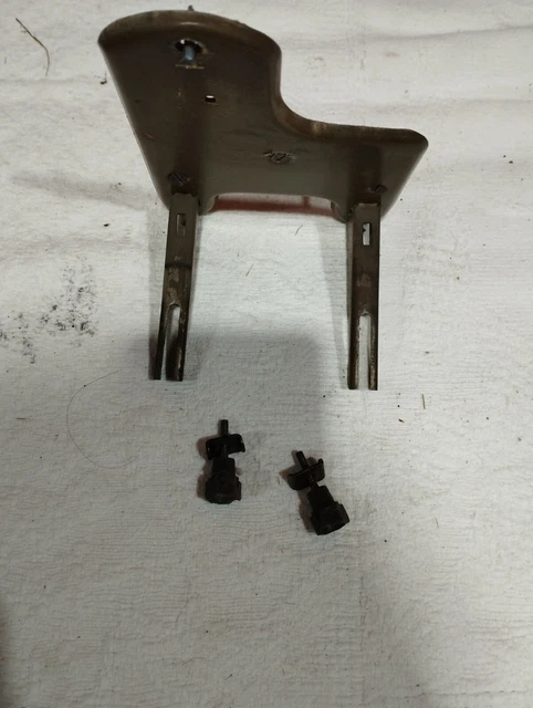 Support De Réparation Vélo OMAS Occasion - En Acier Tubulaire, Ouverture Max 100mm, En Bon état