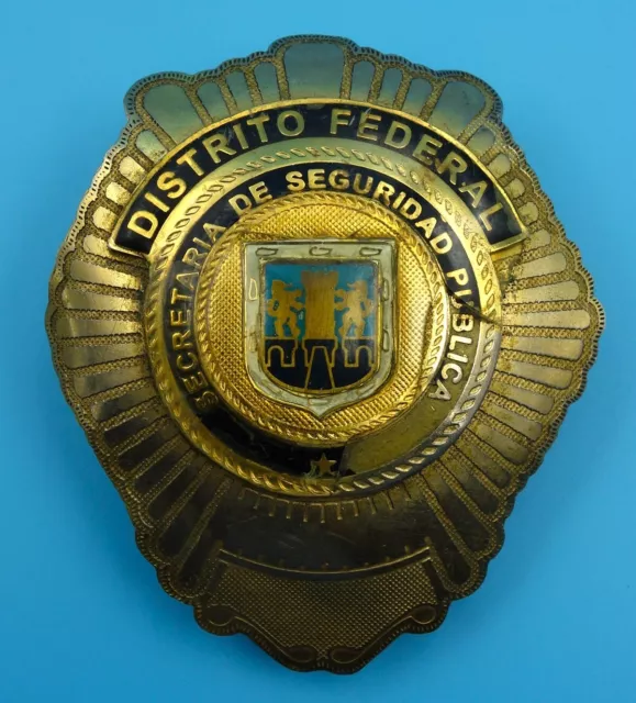 Q61, OBSOLETE Distrito Federal - Mexican Police badge