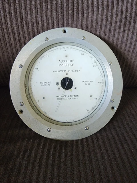 Wallace & Tiernan Model FA 160 Absolute Pressure Gauge PSI 0-50mm