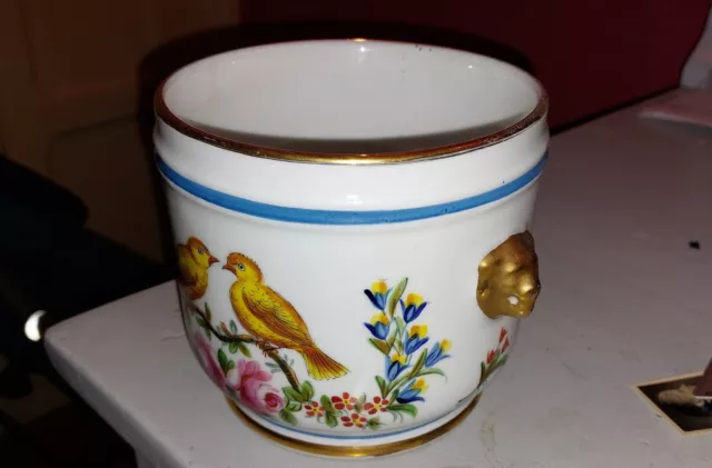 CACHE POT  PORCELAINE DE PARIS  décor oiseaux  ESTAMPILLE 2 FLECHES CROISEES