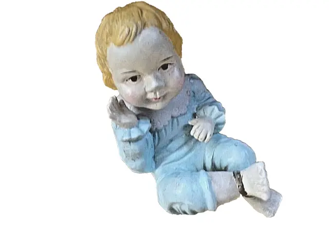 Ancienne figurine en biscuit polychrome-bébé assis