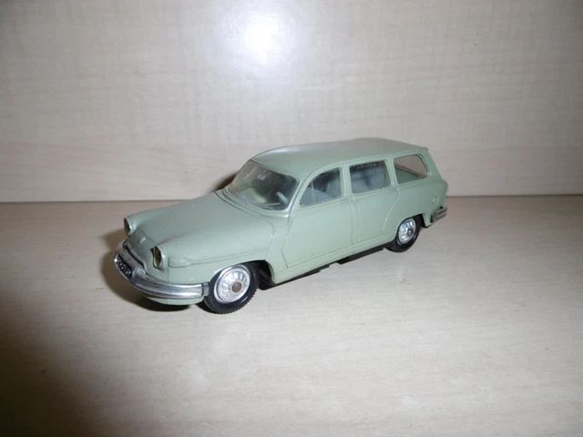 Miniature Voiture Panhard 17 Au 1/43 Par Norev - N°76, Couleur Rouge, Avec Boîte D'origine, Occasion
