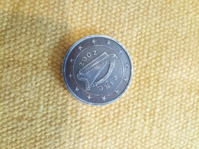 PIÈCE DE COLLECTION de 2 euros avec une LYRE EIRE 2002 EUR 250,00