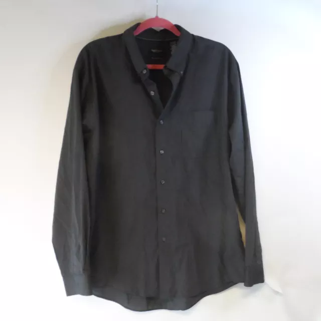 Van Heusen Dress Shirt Mens XL Black Striped Long Sleeve Classic Fit Button-Down