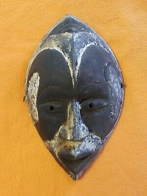 Vintage Hand Carved Wooden Mask, Old Halloween or Tiki Bar Decoration LOOK!