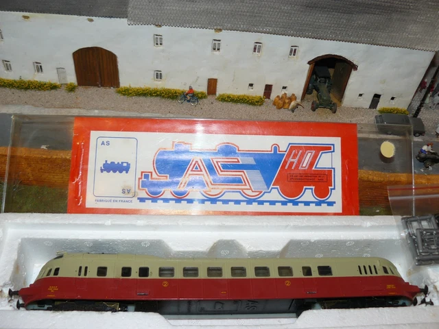 AUTORAIL RENAULT ABJ 2 A TOIT ROUGE SNCF *PROMOS