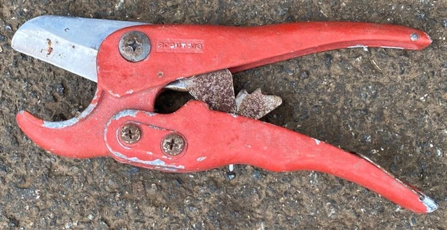 Rothenberger ROCUT 32S Strumento per taglierina tubi in plastica idraulici