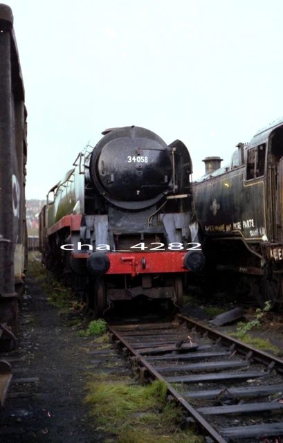 ORIGINAL RAILWAY TRAIN NEGATIVE. SR steam BB class loco 34058 at Barry ...