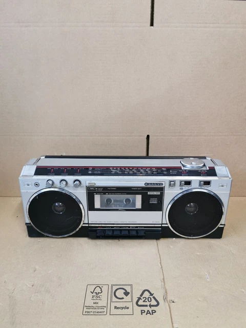 Sanyo sales mini boombox