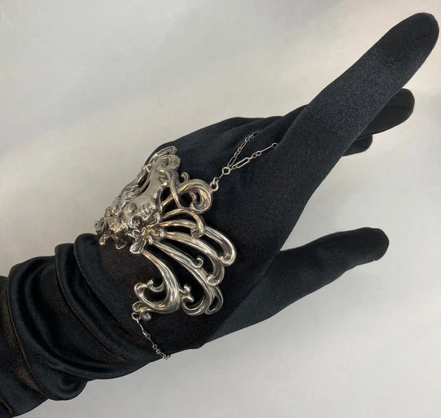 Veste À Carreaux À Capuche Fermeture Boutons Zara T7 Ans - 122 cm Veste À Carreaux À Capuche Fermeture Boutons Zara T7 Ans - 122 cm
