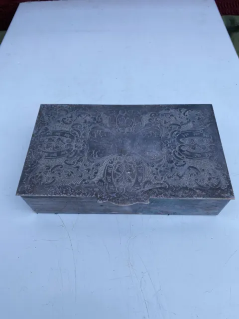 large cigarette Box silver Plate