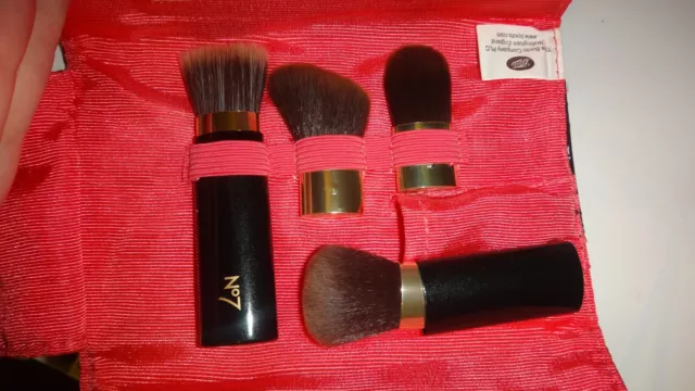 No7 Professional Make Up Brush Set With Black Patent Pouch 4 Piece Set♻️♻️