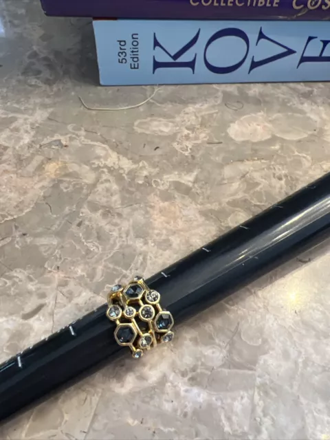 STELLA AND DOT RING GOLD TONE WITH Blue RHINESTONES SIZE 6