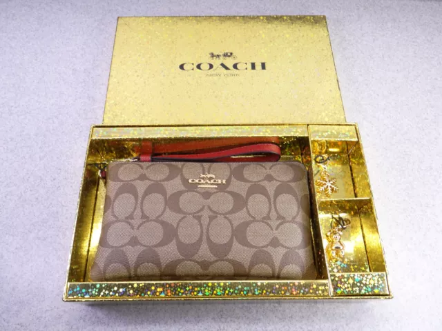 Coach Boxed Xmas ZIP Wristlet In Signature Canvas with 2 Charms C1748 New