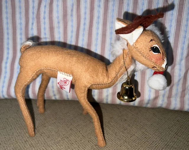 Vintage Annalee 1991 Deer Female Reindeer Posable Plush Felt Collectible Doll 8”