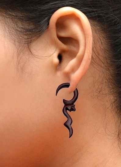 A Pair of Brown Natural Wood USA Organic Ebony Tribal Wooden Earrings EAR138
