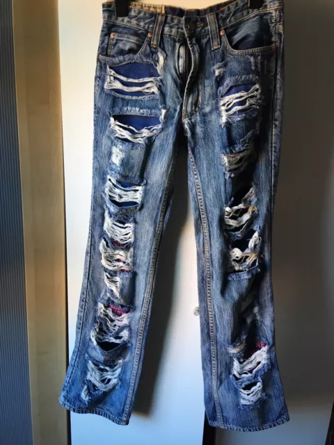 Jeans femme en lambeaux, doublure, femme taille 30, W32inc, 41 pouces utilisé une fois