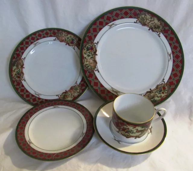 4 Noritake Royal Hunt 5 Piece Place Settings