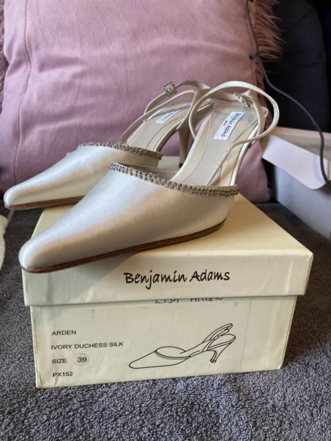 Benjamin Adams ,Arden Range, Ivory Duchess Silk Shoes Size 39. Dustbag And Box