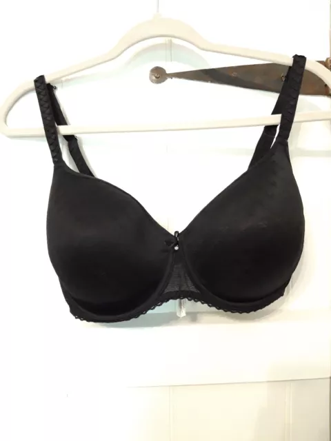 Chantelle Courcelles T Shirt Bra 34E Black Convertible Spacer Lightly Worn